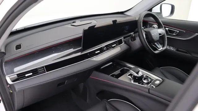 Vehicle Thumbnail 13