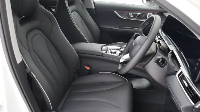 Vehicle Thumbnail 15