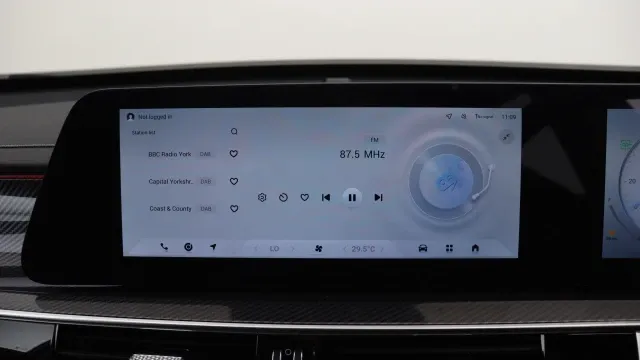 Vehicle Thumbnail 18