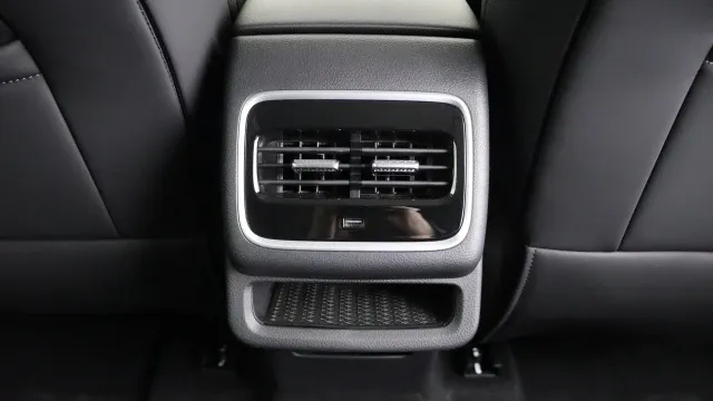 Vehicle Thumbnail 29