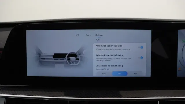 Vehicle Thumbnail 39