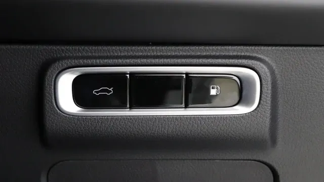 Vehicle Thumbnail 41
