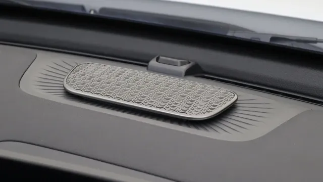 Vehicle Thumbnail 42