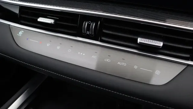 Vehicle Thumbnail 45