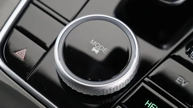 Vehicle Thumbnail 44