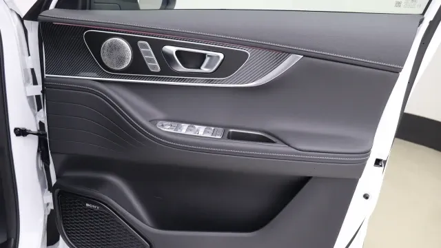 Vehicle Thumbnail 52