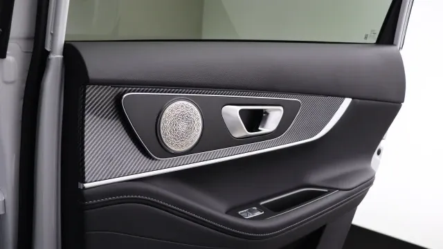 Vehicle Thumbnail 54