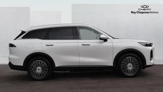 Vehicle Thumbnail 5