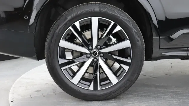 Vehicle Thumbnail 9