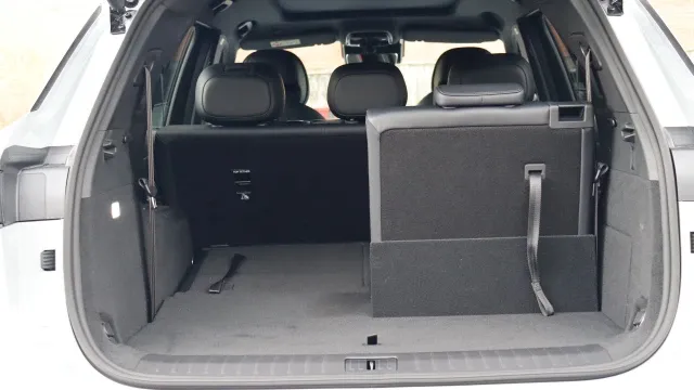 Vehicle Thumbnail 20