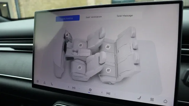 Vehicle Thumbnail 25