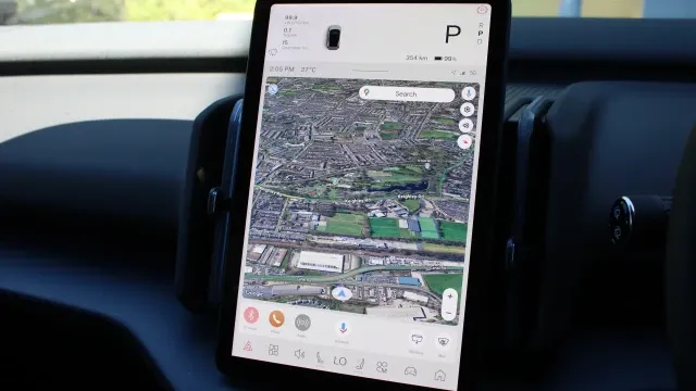 Vehicle Thumbnail 18