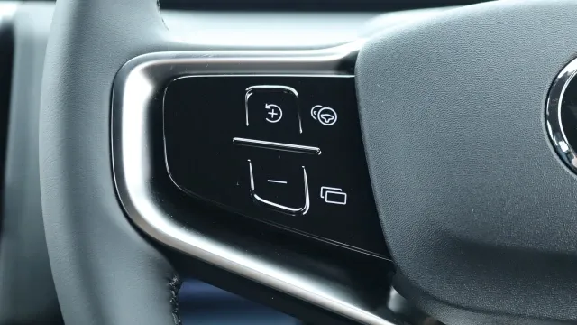 Vehicle Thumbnail 19