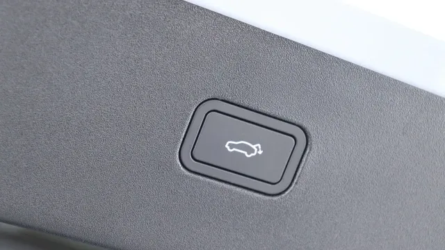 Vehicle Thumbnail 35