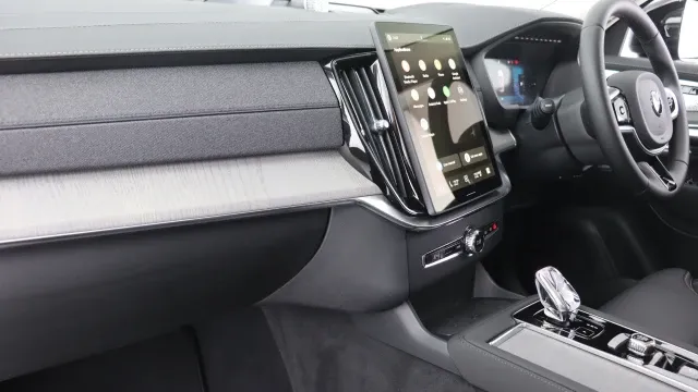 Vehicle Thumbnail 44