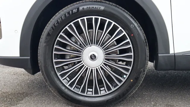 Vehicle Thumbnail 50
