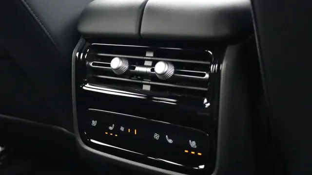 Vehicle Thumbnail 59