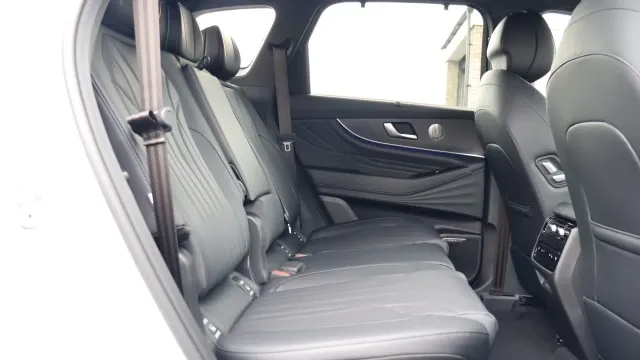 Vehicle Thumbnail 71