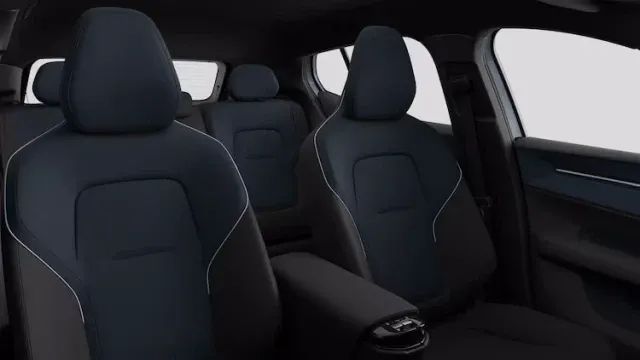 Vehicle Thumbnail 5