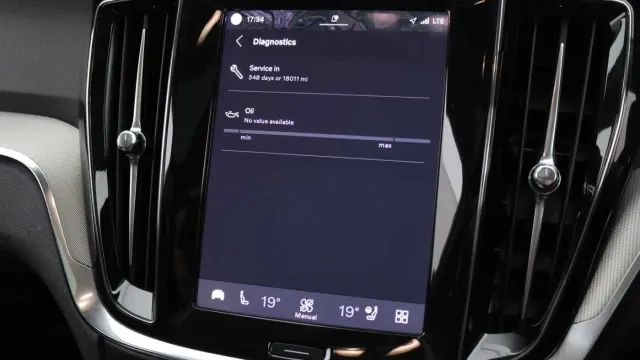 Vehicle Thumbnail 6