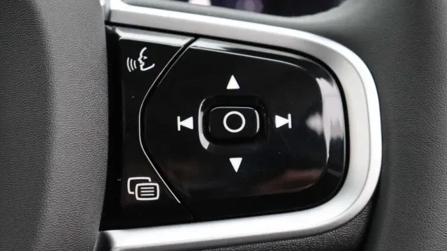 Vehicle Thumbnail 13