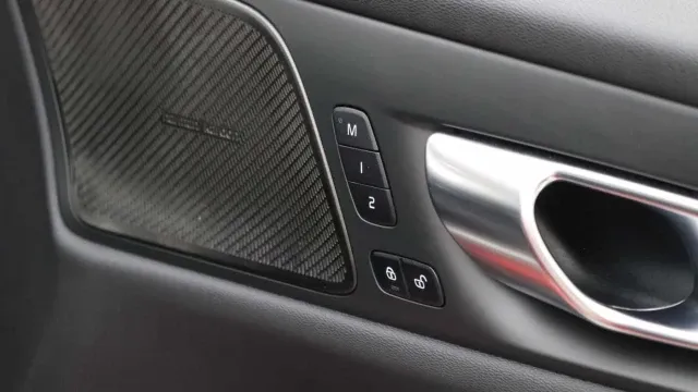Vehicle Thumbnail 27