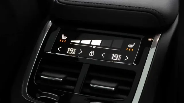 Vehicle Thumbnail 28