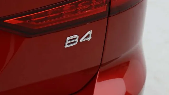Vehicle Thumbnail 39