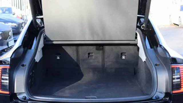 Vehicle Thumbnail 6