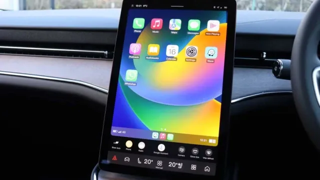 Vehicle Thumbnail 8