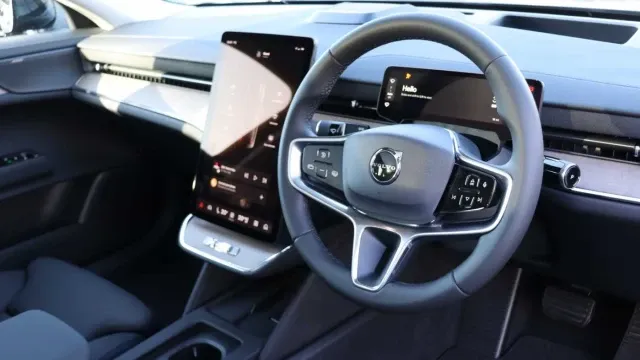 Vehicle Thumbnail 40