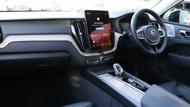 Vehicle Thumbnail 6