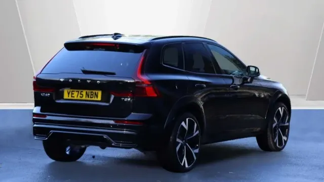 Vehicle Thumbnail 12