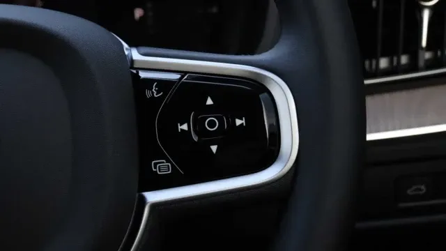 Vehicle Thumbnail 15