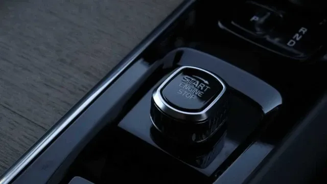 Vehicle Thumbnail 20