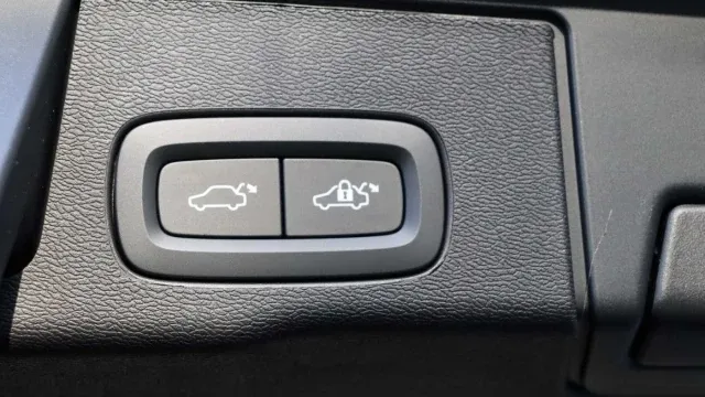 Vehicle Thumbnail 29