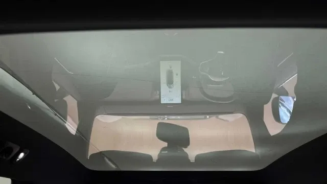Vehicle Thumbnail 9