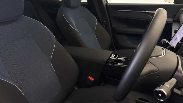 Vehicle Thumbnail 19