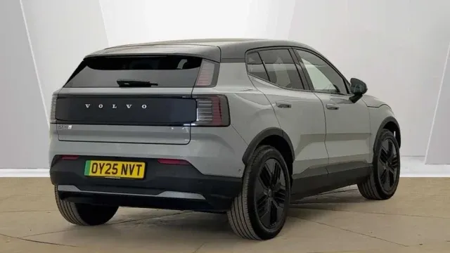 Vehicle Thumbnail 23