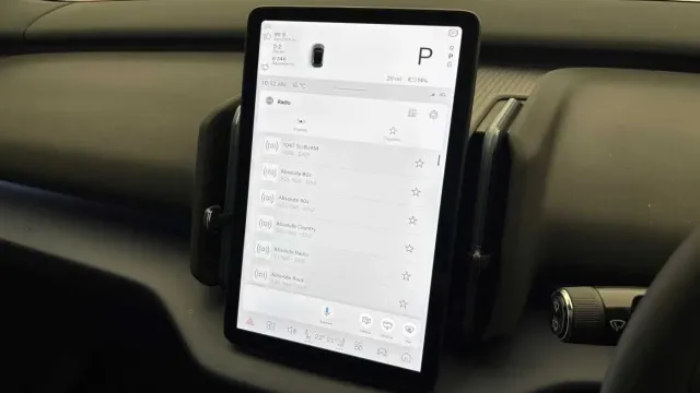 Vehicle Thumbnail 28