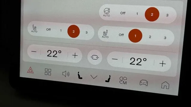 Vehicle Thumbnail 32