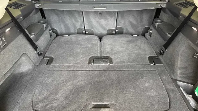 Vehicle Thumbnail 7