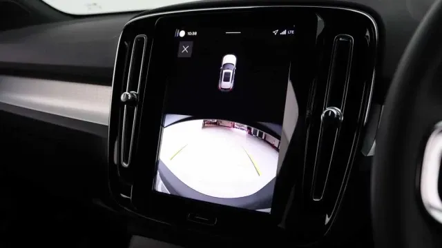 Vehicle Thumbnail 9