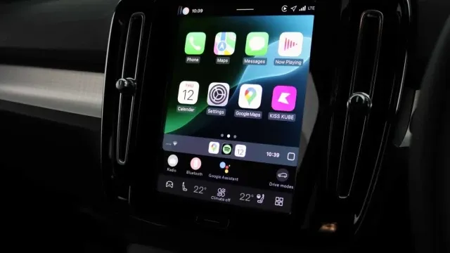 Vehicle Thumbnail 32