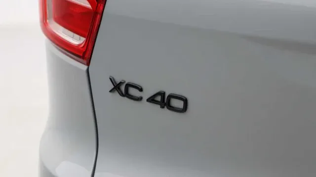 Vehicle Thumbnail 33