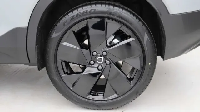 Vehicle Thumbnail 40
