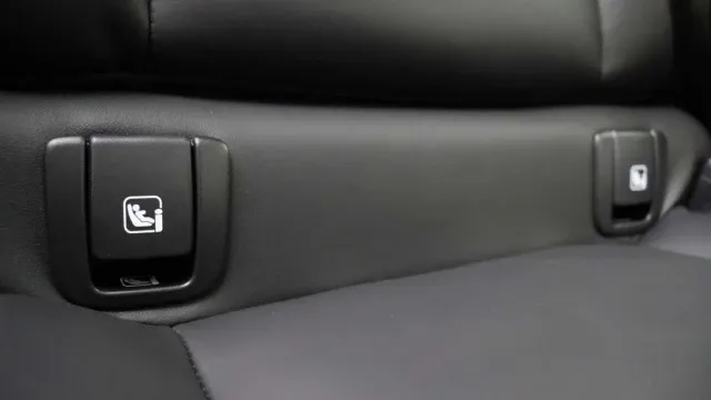 Vehicle Thumbnail 6