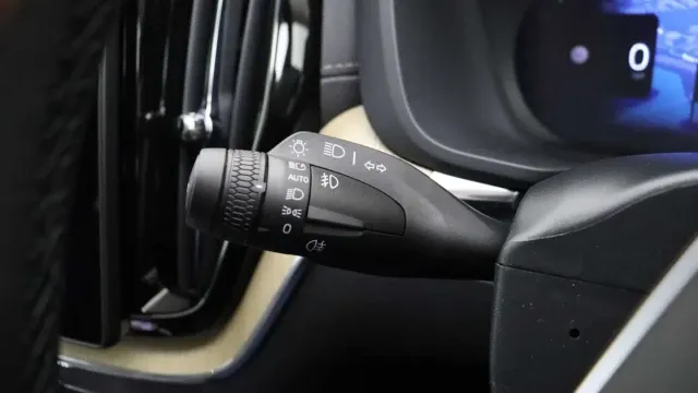 Vehicle Thumbnail 14