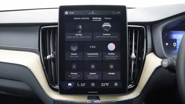 Vehicle Thumbnail 17