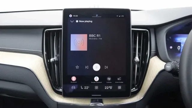 Vehicle Thumbnail 22